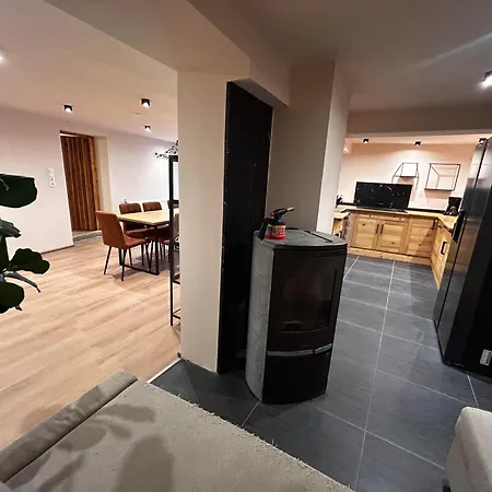 Nynke's Alpennest Apartament *